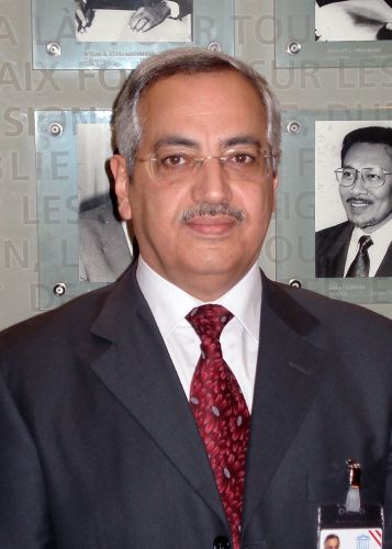 H. E. Dr. Abdulrazzak AL-NAFISI