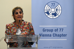 laura-gil-g77_6692r_53803055052_o
