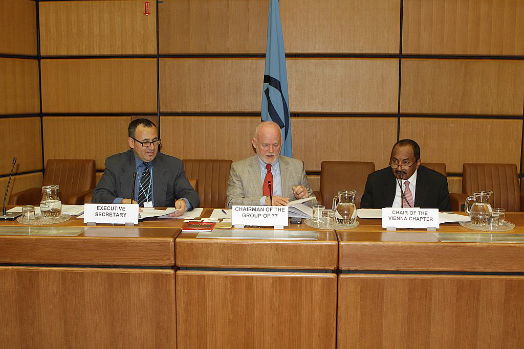 G_44Meeting_Chairmen_2013_06